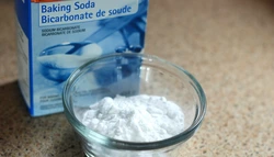 Usa il bicarbonato di sodio per pulire